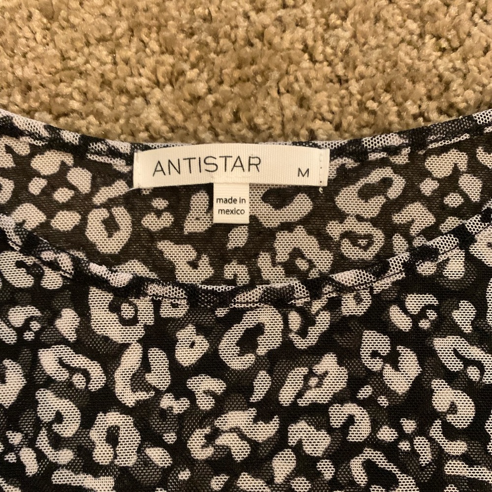 Mesh Cheetah Top - Picture 3 of 3
